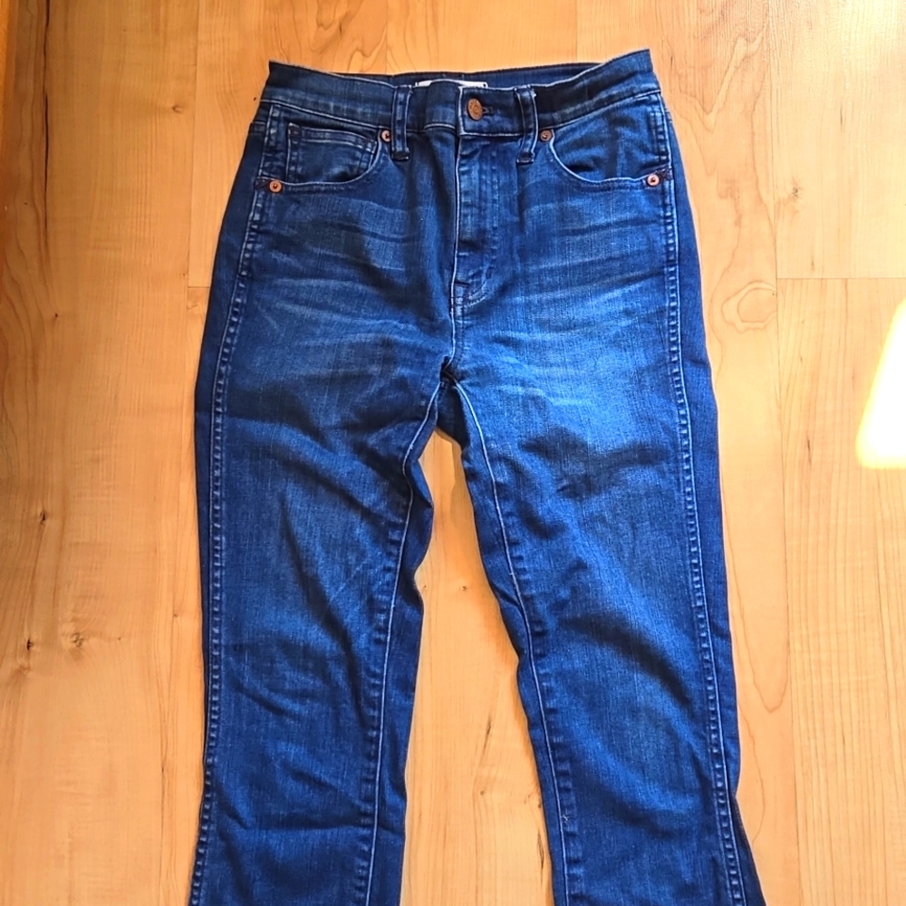 Maxwell skinny high waisted jeans.  Size 25